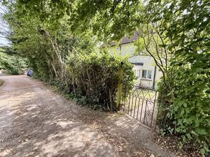 Photo 14- click for photo gallery